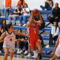 Triunfo categórico de Halcones sobre Aztecas