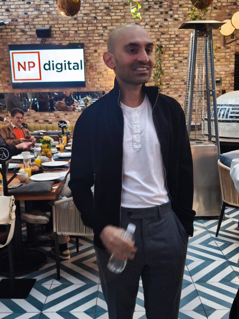 Neil Patel, gurú del marketing a nivel internacional, estuvo presente en CDMX y La Inter tuvo presencia en el evento.
