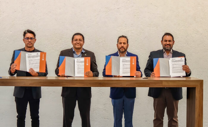 La Universidad Interamericana y CANAGRAF Puebla signan importante convenio