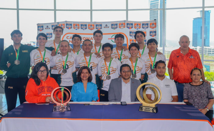 El rector, Dr. José David Ortega Cerecedo, encabezó la reunión de reconocimiento al Voleibol de sala en CONADEMS.