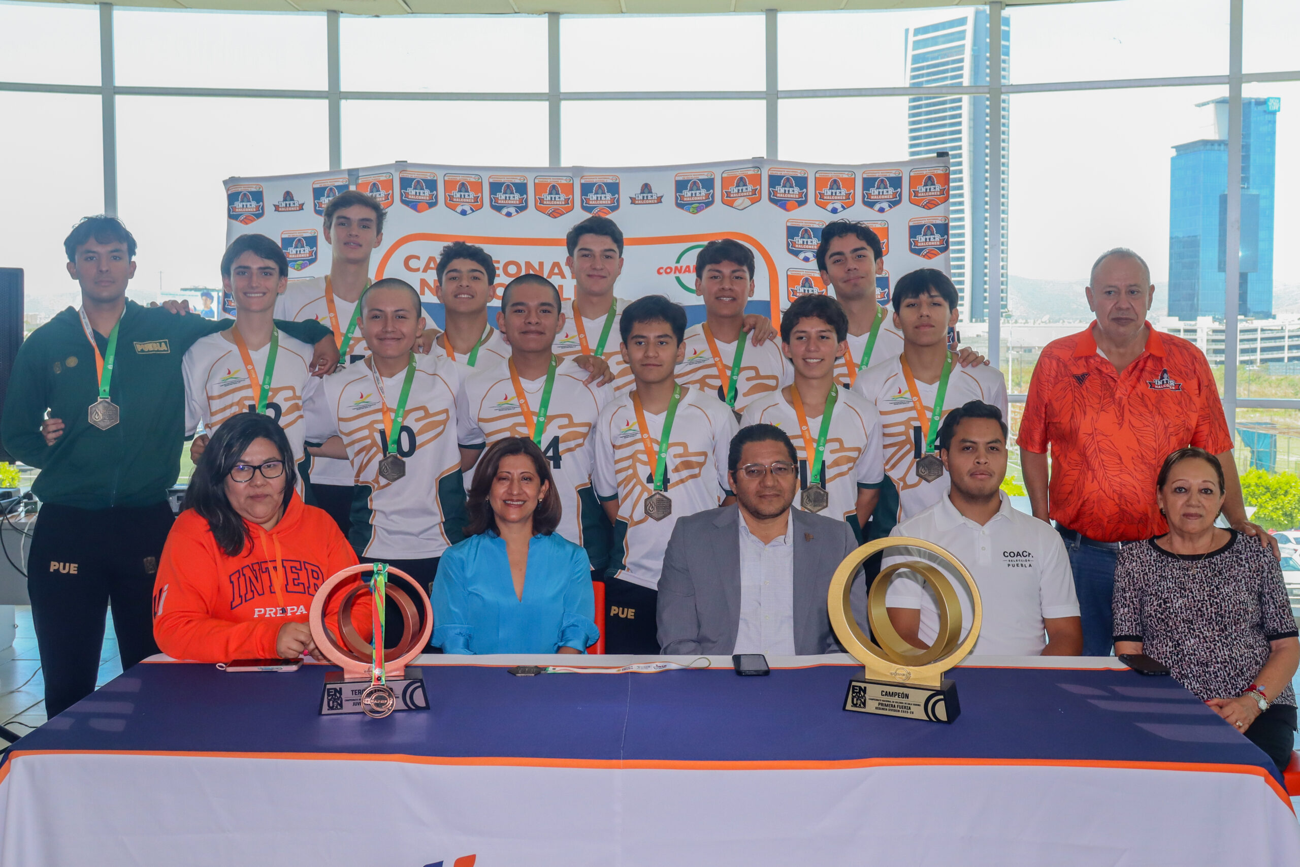 El rector, Dr. José David Ortega Cerecedo, encabezó la reunión de reconocimiento al Voleibol de sala en CONADEMS.